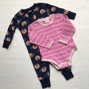 **Hanna Andersson Sleeper & Onesie (size 70)